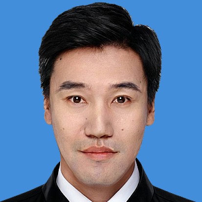 张晟
